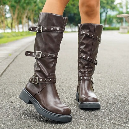 Botas Cuero Altas con Tachuelas Moda Invernal - Vestiria