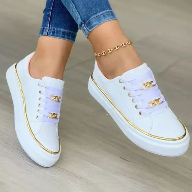 Zapatillas Blancas Mujer con Detalles Brillantes - Vestiria