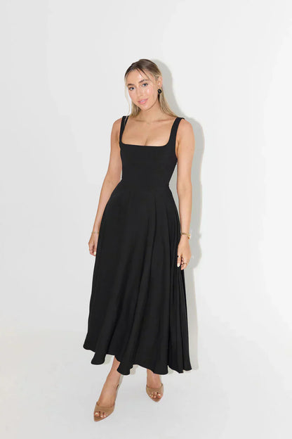 Vestido de tirantes elegante cintura marcada
