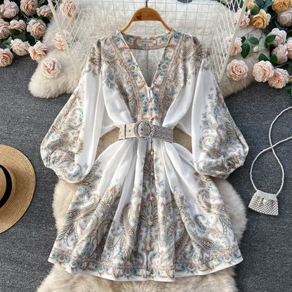 Vestido Vintage Cuello Pico Clásico