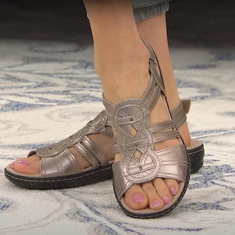 Sandalias cómodas con tiras ajustables - Vestiria