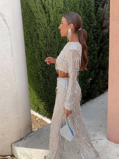 Traje de noche brillante con lentejuelas