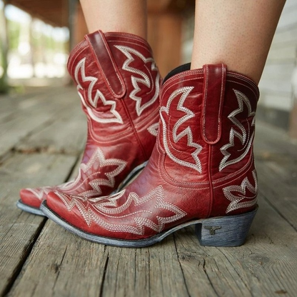 Botas vaqueras de piel auténtica decoradas