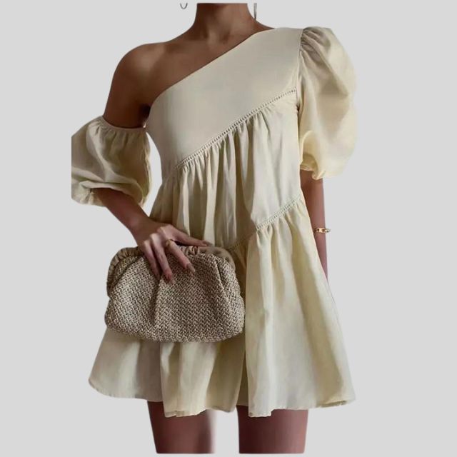Vestido Corto Asimétrico con Volantes Femino