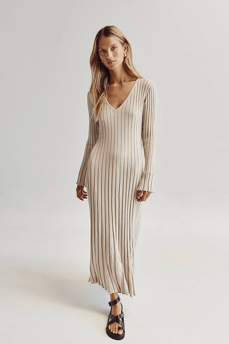Vestido de Punto Cálido y Elegante