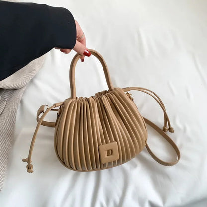 Bolso bandolera clásico de diseño elegante