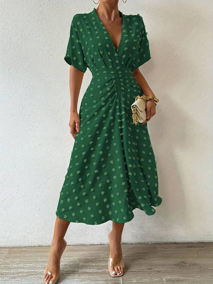Vestido de Lunares Chic con Volantes Femininos