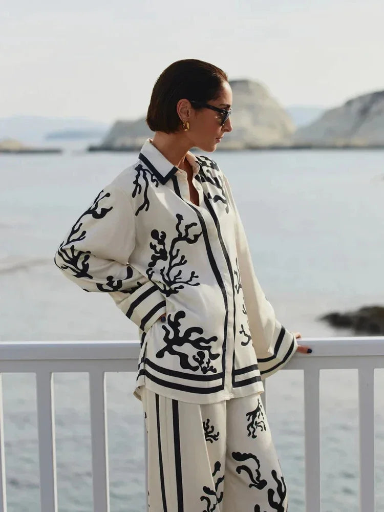 Traje Coral de Blusa y Pantalón - Vestiria