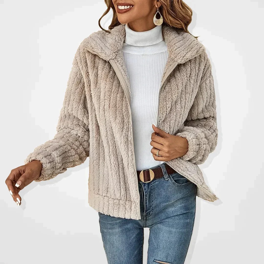 Chaqueta de mujer abrigada con forro polar y cuello alto - Vestiria