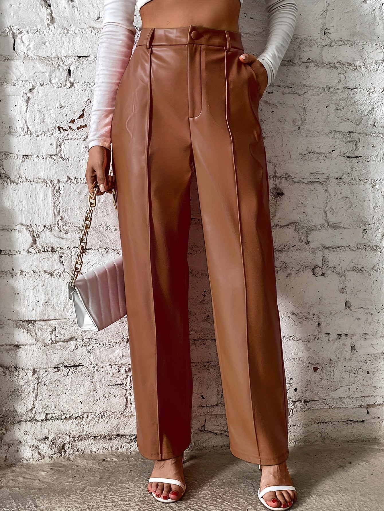 Pantalón Cuero Alto Cintura Estilo Clásico