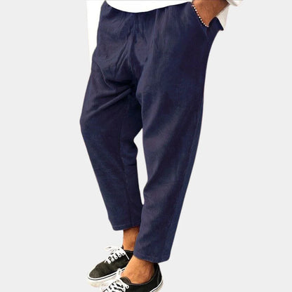 Pantalón de pana ligero y fresco con bolsillos prácticos