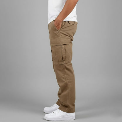 Pantalones Chinos anchos con bolsillos prácticos