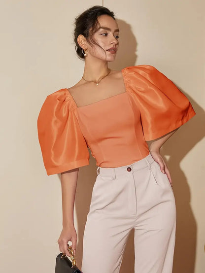 Top de Raso Elegante Mangas Voladas