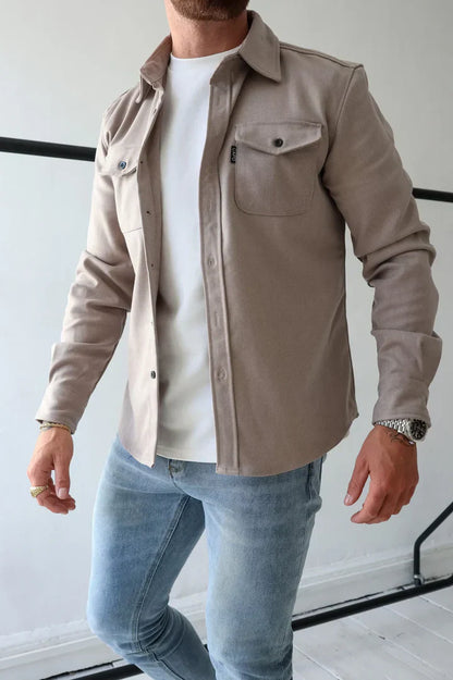 Chaqueta casual con cierre botones