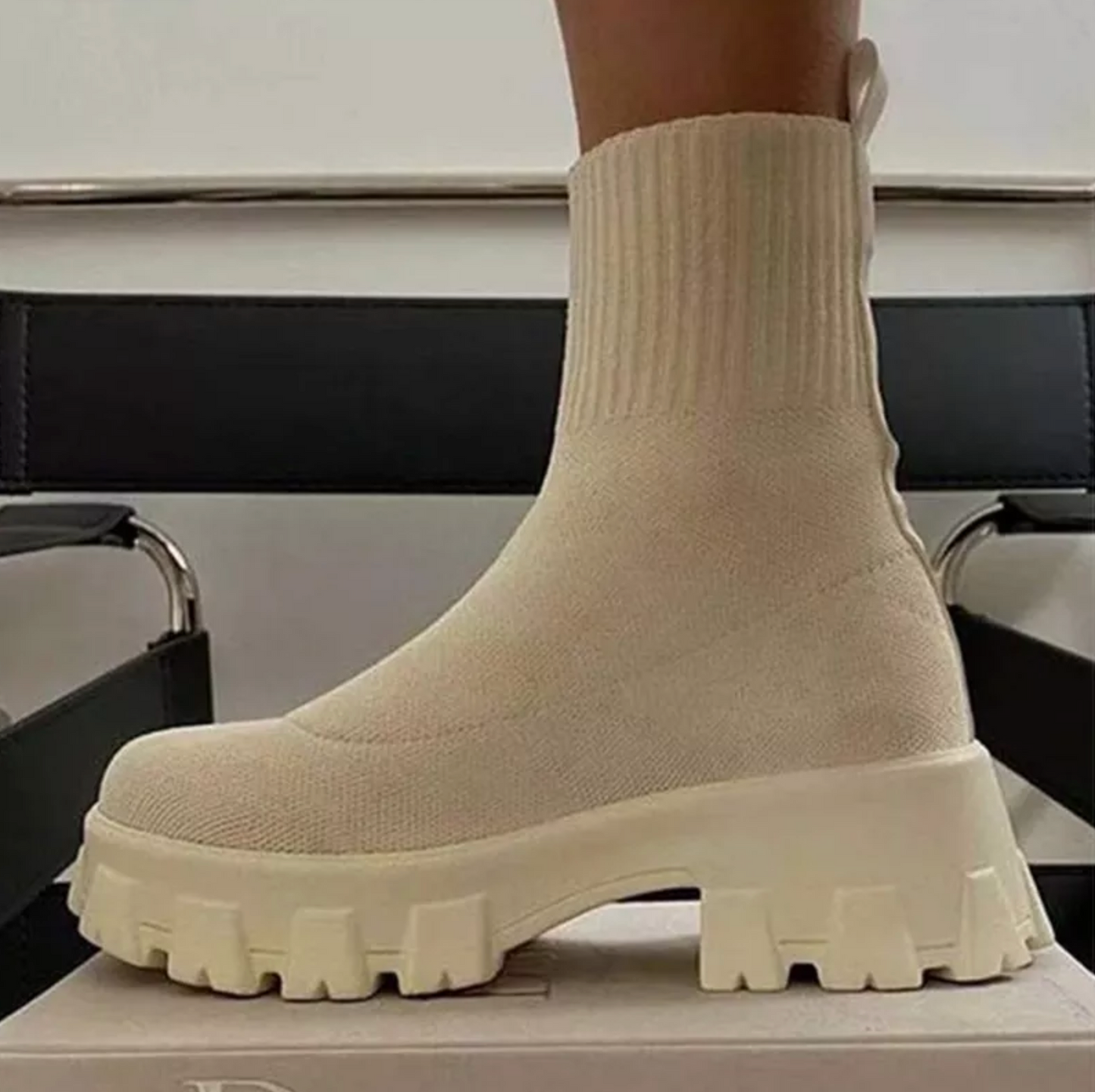 Bota Mujer Alta con Plataforma y Tacón