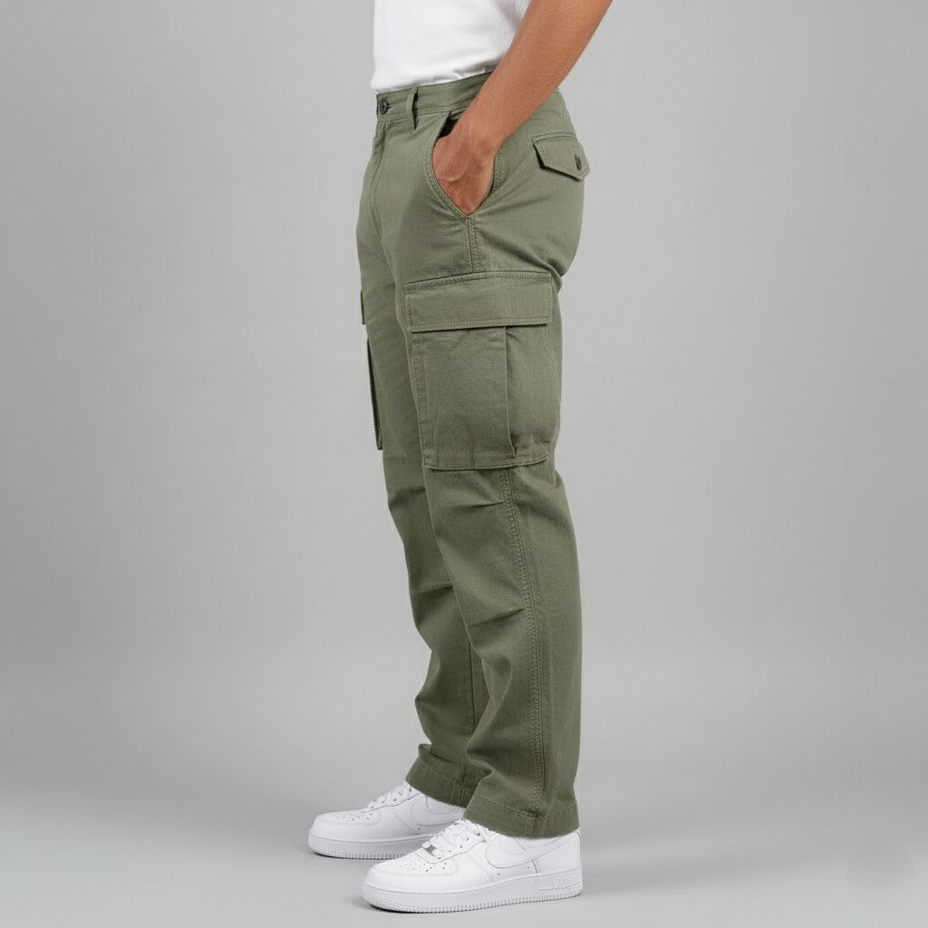 Pantalones Chinos anchos con bolsillos prácticos