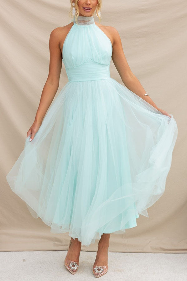 Vestido Midi Elegante con Escote Halter y Falda Aireada