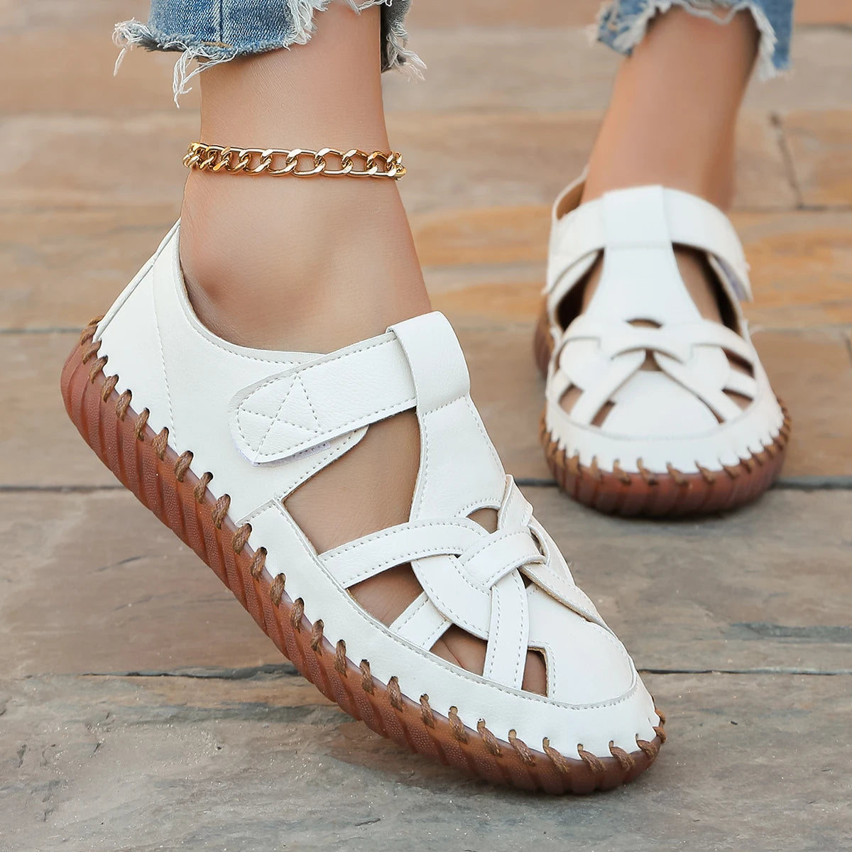 Zapatos planos de mujer con calado elegante - Vestiria