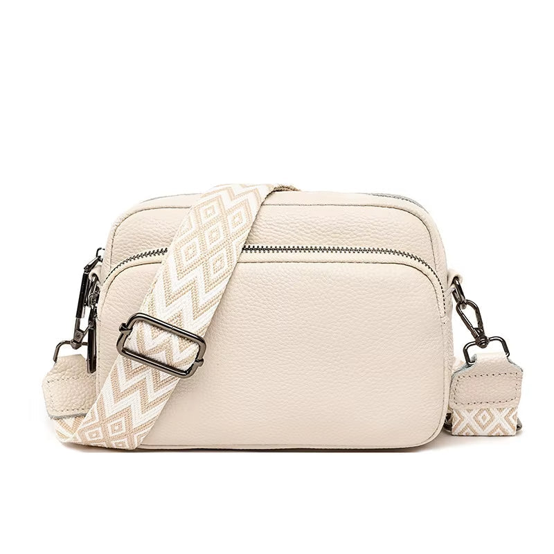 Bolso bandolera elegante con correa boho