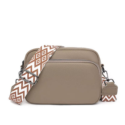 Bolso bandolera elegante con correa boho