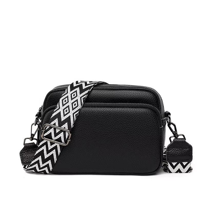 Bolso bandolera elegante con correa boho