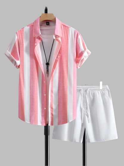 Conjunto verano hombre camisa a rayas y pantalón corto deportivo