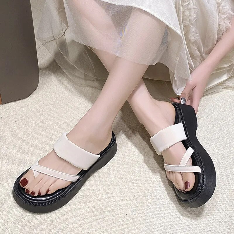Chanclas de mujer cómodas y planas