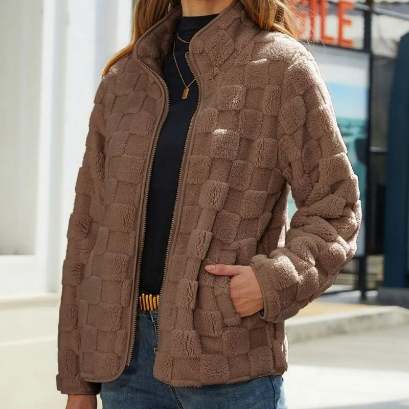 Chaquetón Forro Polar Cálido y Elegante