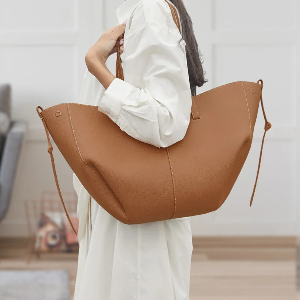 Bolso y clutch clásicos combinados - Vestiria