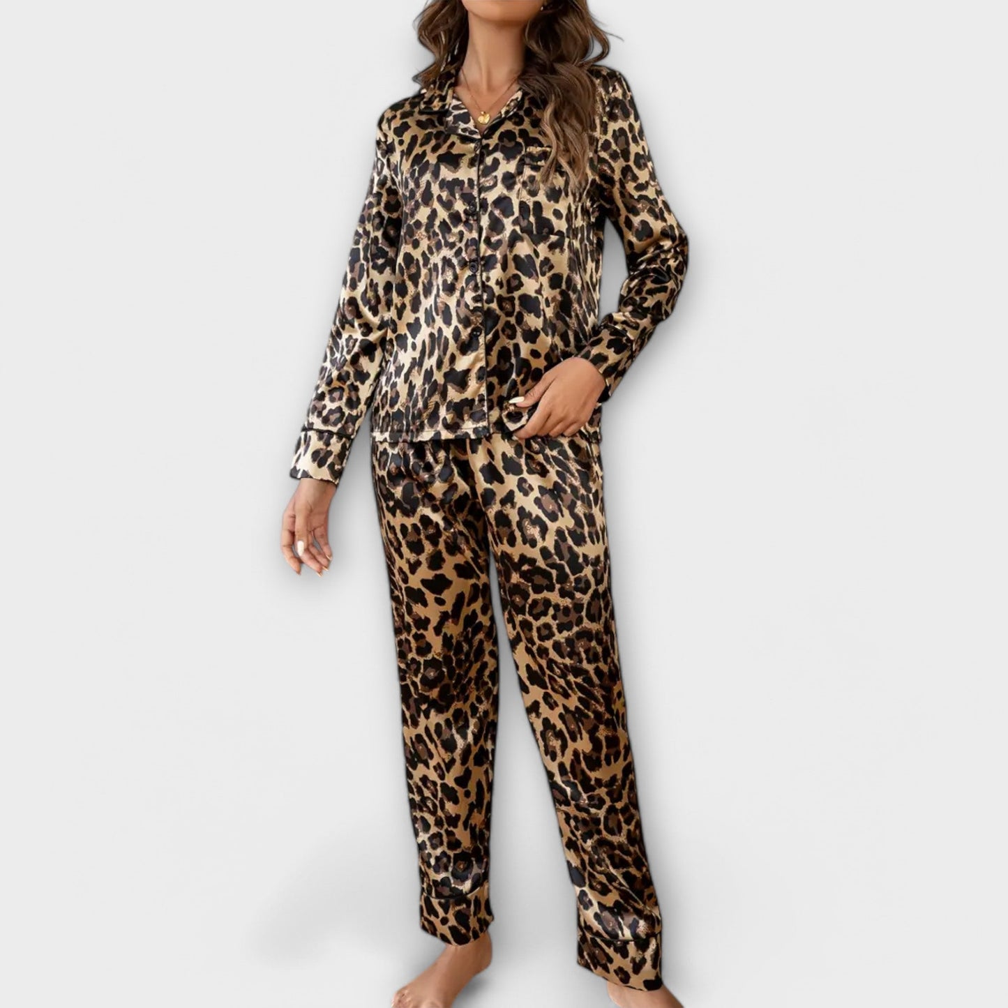 Pijama de satén leopardo mujer azul claro