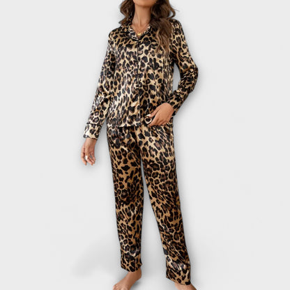 Pijama de satén leopardo mujer azul claro