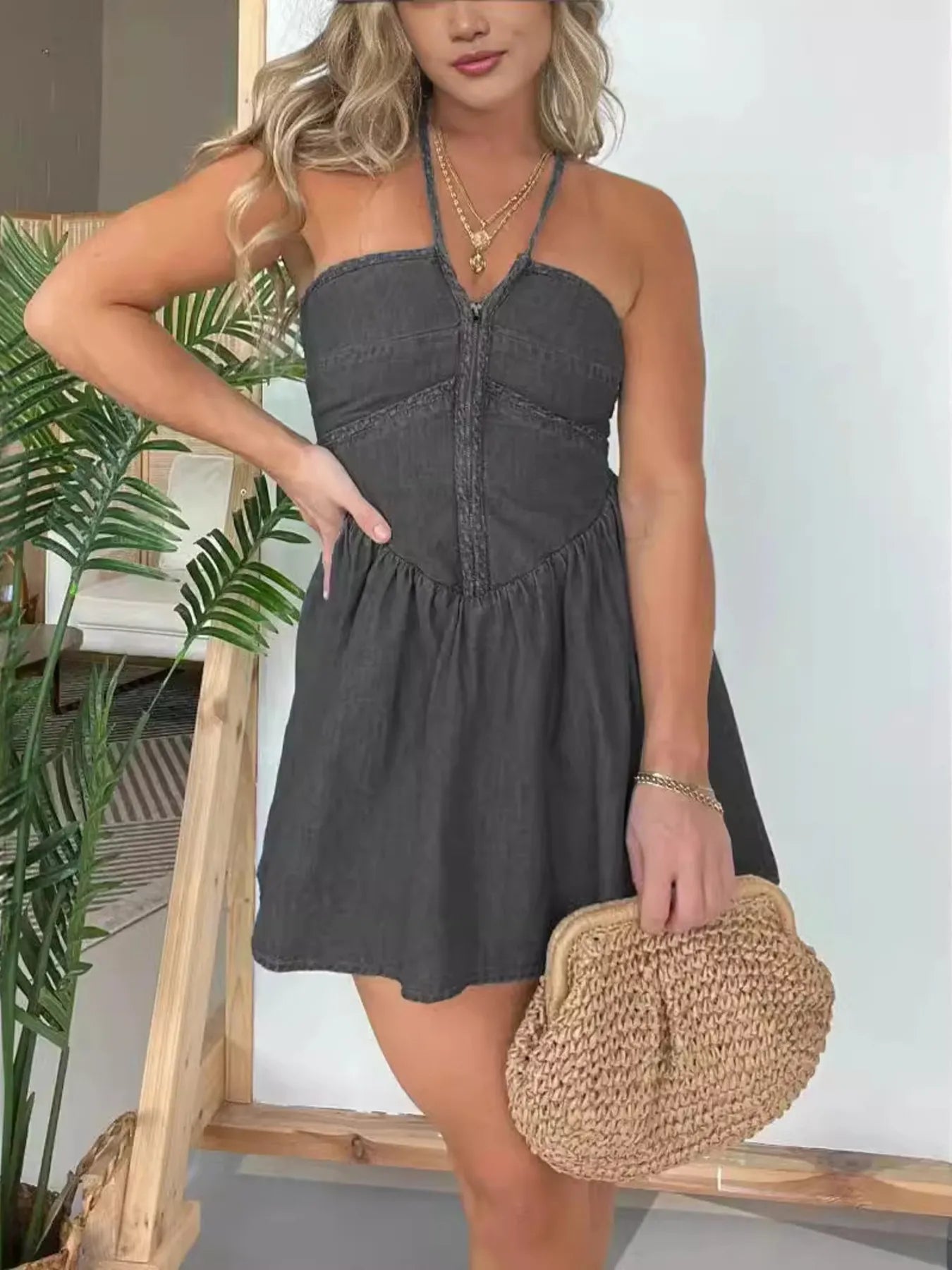 Vestido Vaquero Chic de Encaje con Cuello Halter