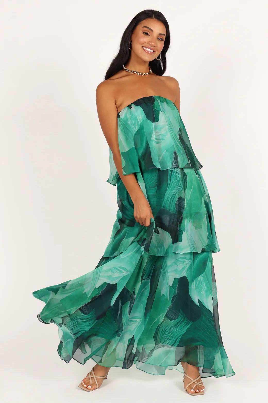 Vestido de Noche Elegante con Volantes - Vestiria