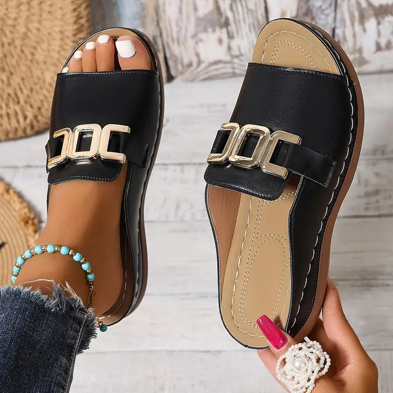 Sandalias Mujer Slip-On con Hebilla Plateada