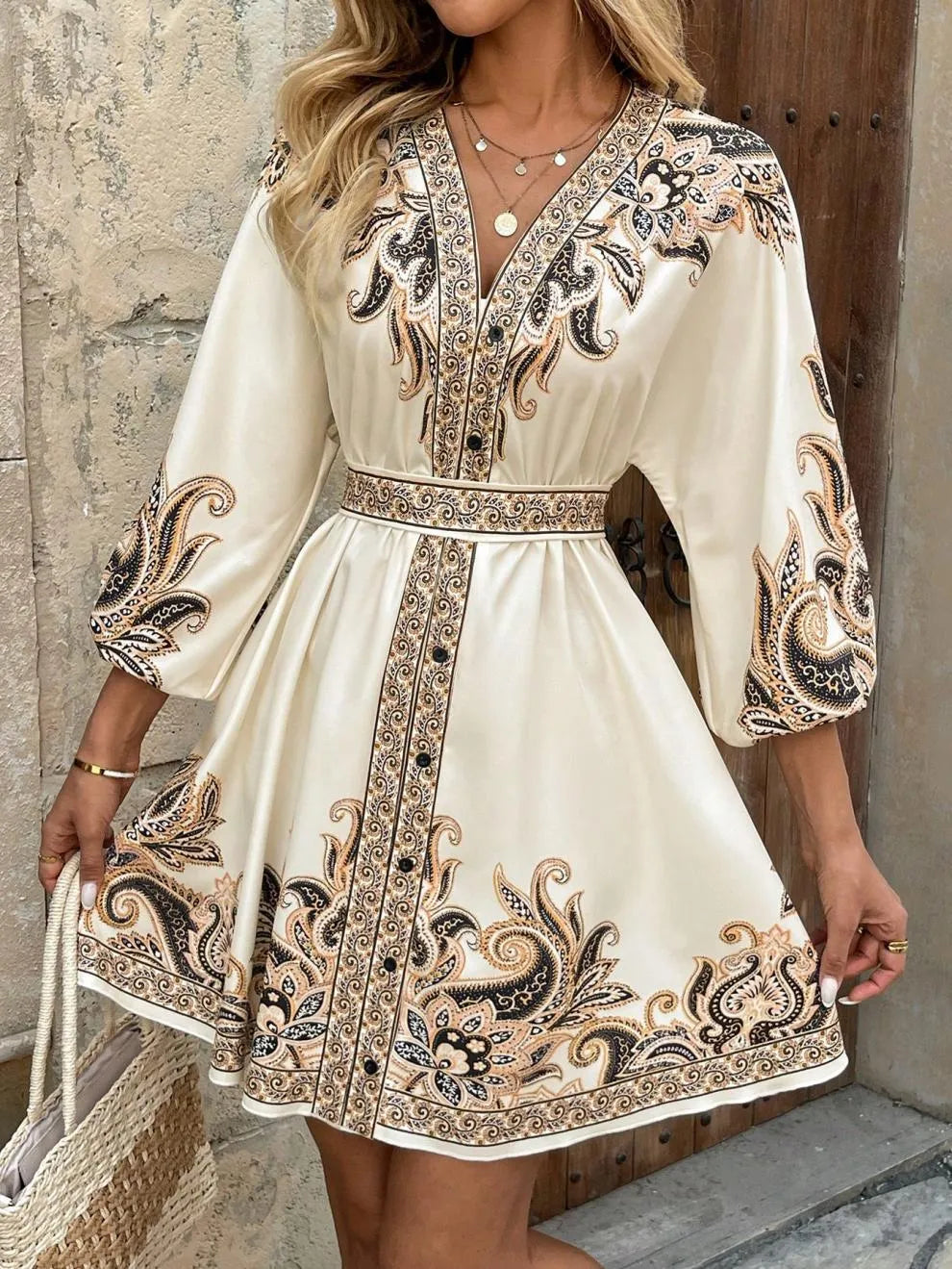 Vestido Corto Elegante Cuello en V Manga Larga