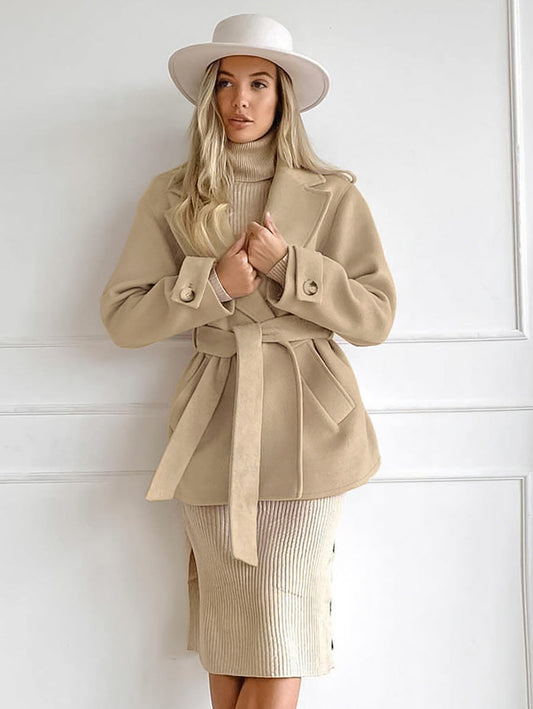 Chaqueta Beige Abotonada Cinturón Adaptable Mujer - Vestiria