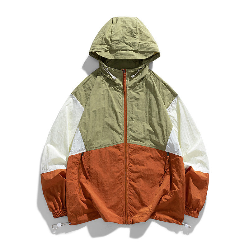 Chaqueta deportiva con capucha ligera - Vestiria