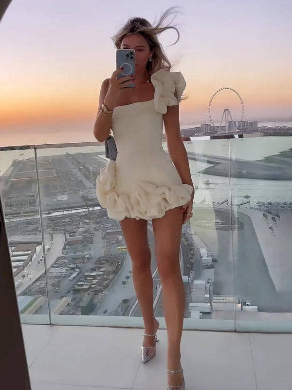 Vestido de un hombro Corto y Chic - Vestiria