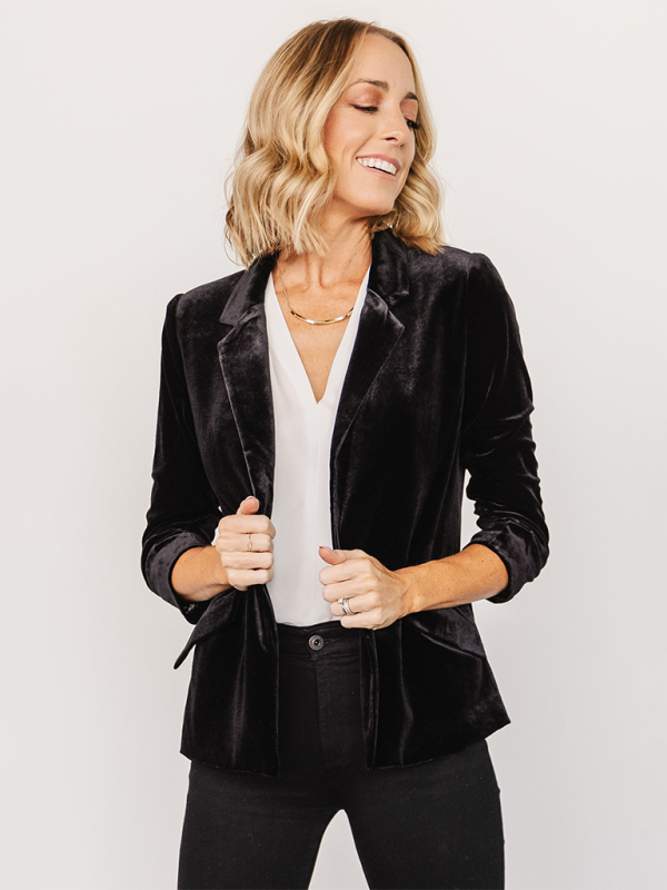 Chaquetilla de terciopelo elegante para mujer