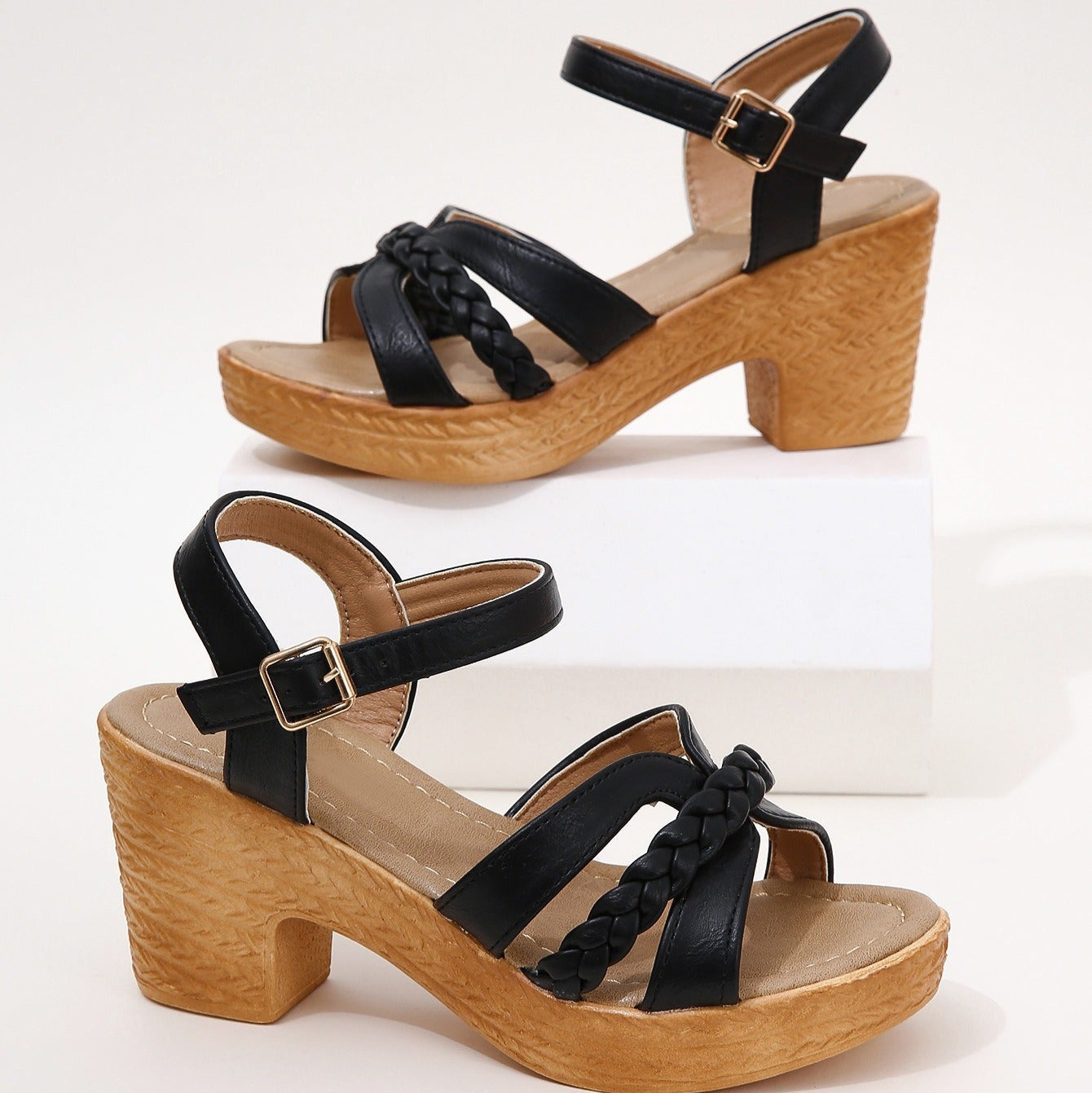 Sandalias Tacón Alto con Tira Entrelazada