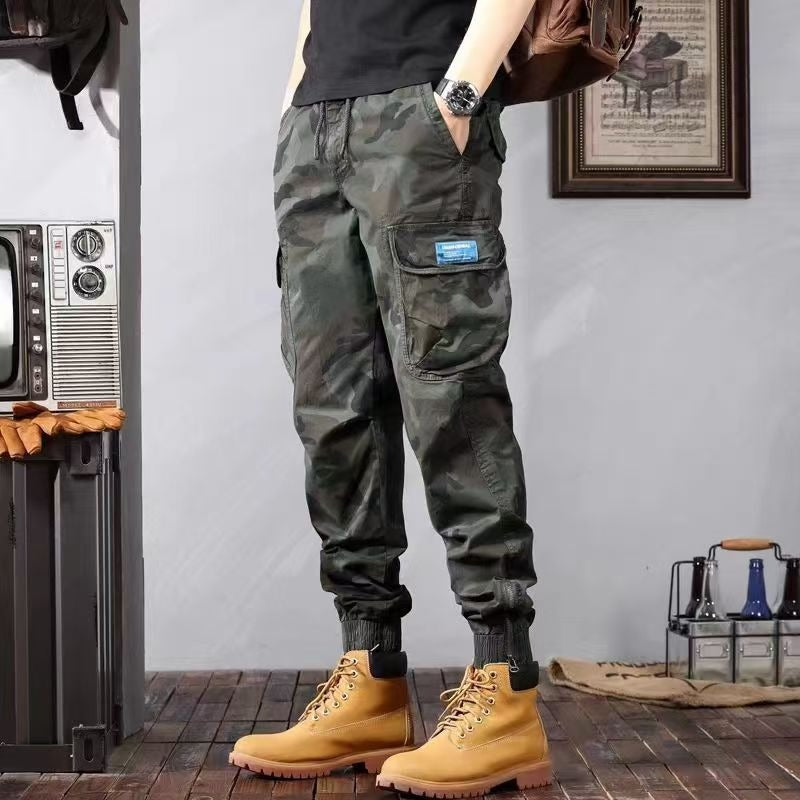 Pantalón chino camuflaje ajustado con bolsillos