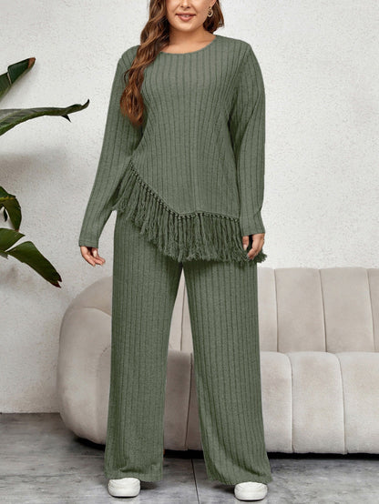 Conjunto suéter y pantalones de punto suave y cómodo
