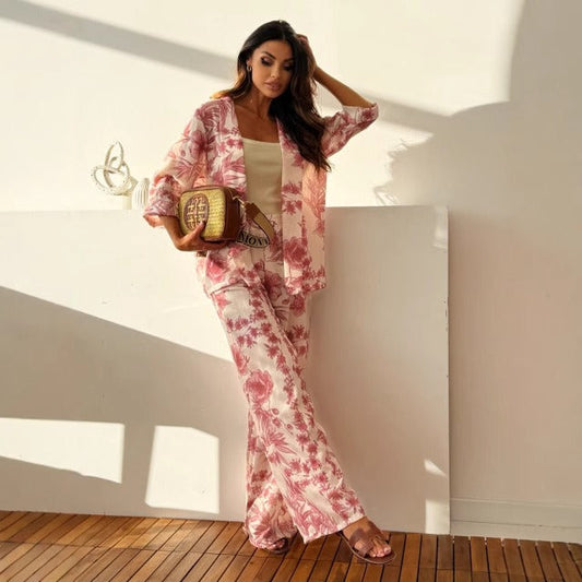 Pantalones rectos y blusa floral mujer elegante - Vestiria