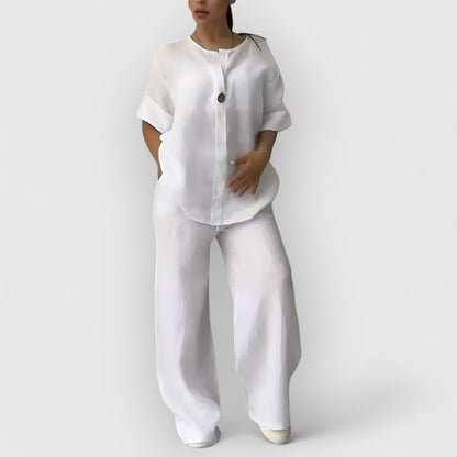 Pantalón ancho y camiseta cómoda para mujer