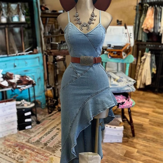 Vestido vaquero asimétrico con volante elegante - Vestiria