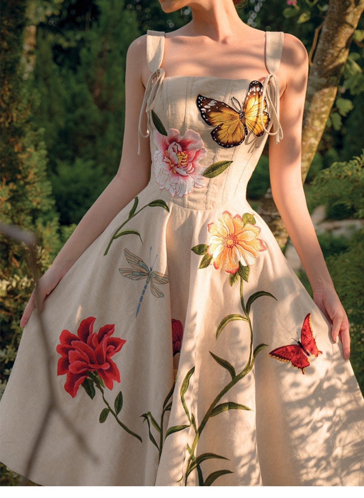 Vestido Florado de Tirantes Estilo Boho