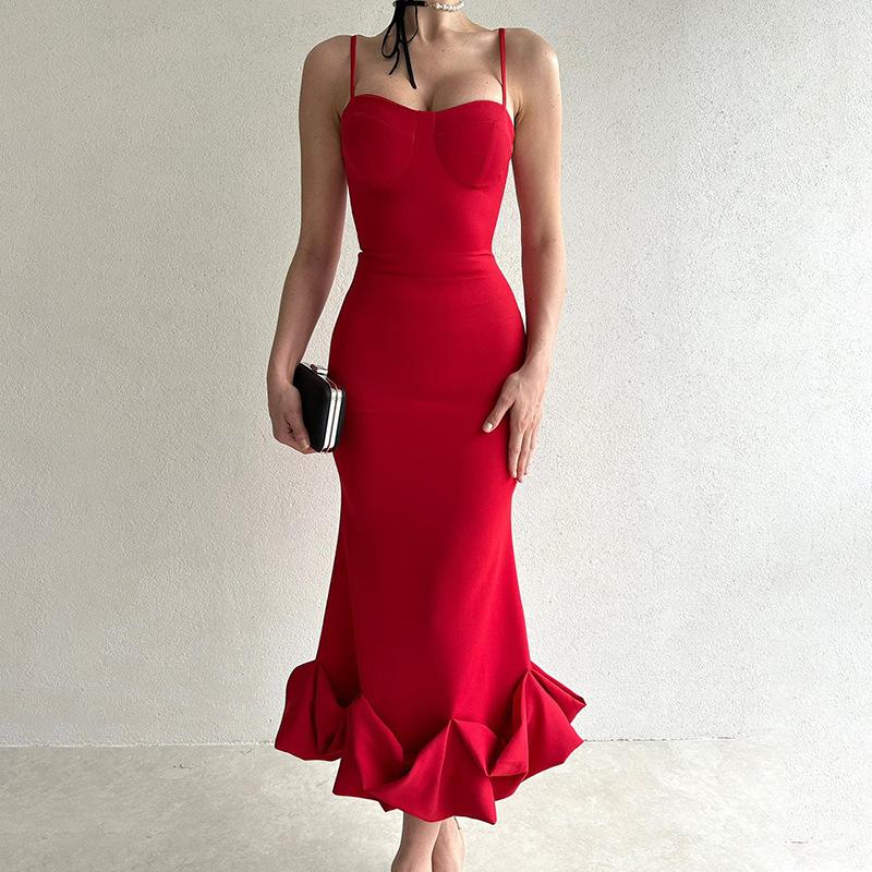 Vestido slip sencillo y elegante