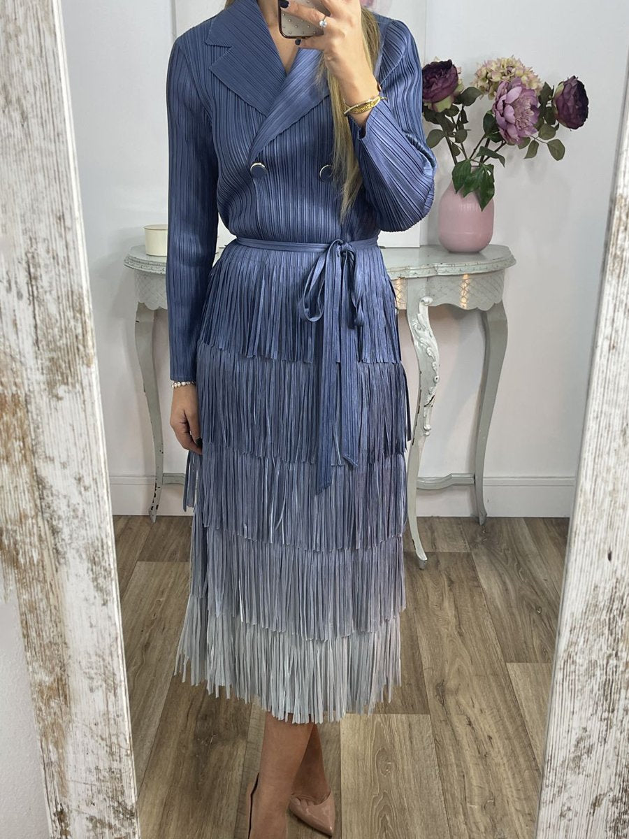 Vestido de encaje con flecos y efecto ombre