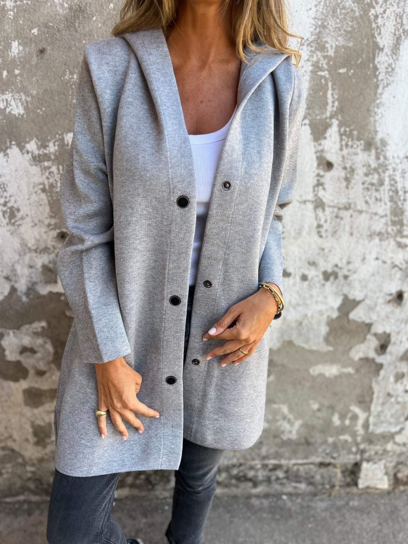 Chaqueta casual con capucha y cierre fácil - Vestiria
