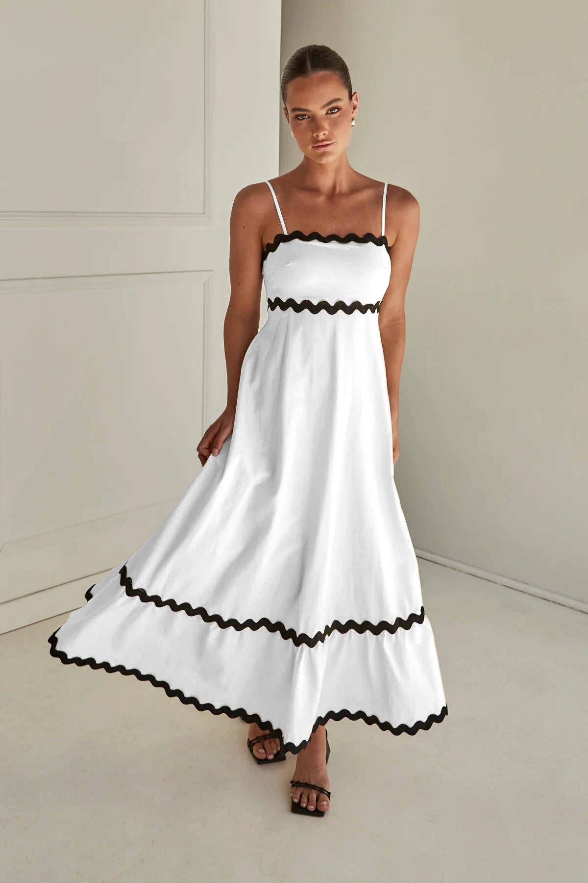 Vestido Capri Elegante Contraste
